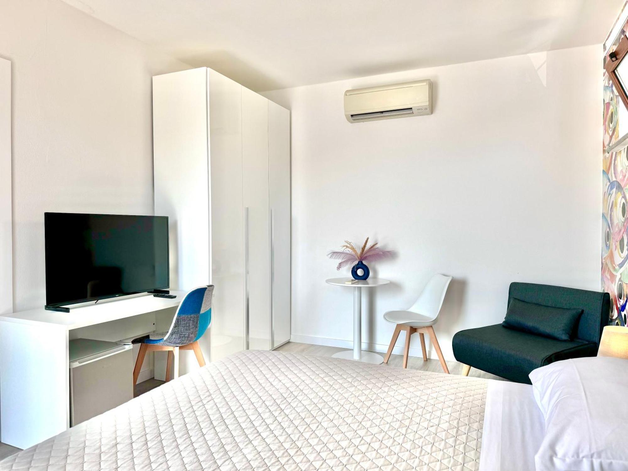 Mirage Rooms & Apartments بورتوفينيري المظهر الخارجي الصورة