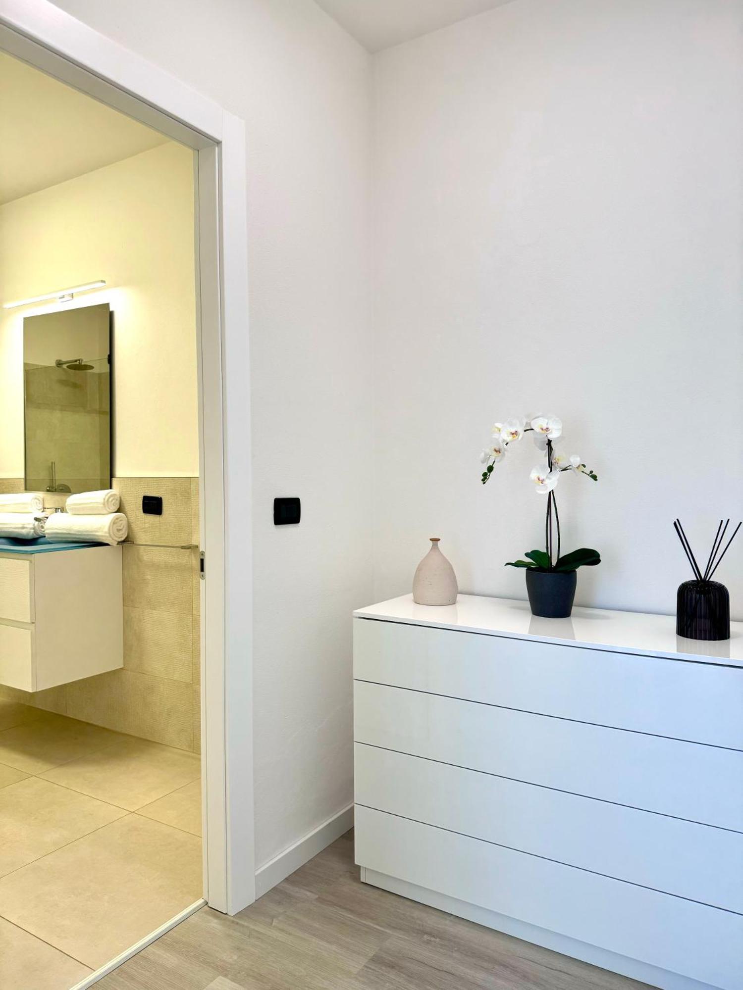 Mirage Rooms & Apartments بورتوفينيري المظهر الخارجي الصورة